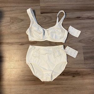 Lingerie set - beautiful white